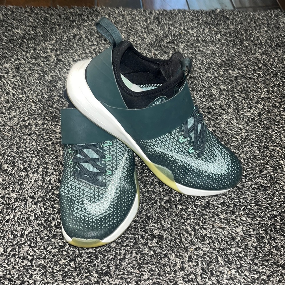 Nike Air Zoom Strong -Green